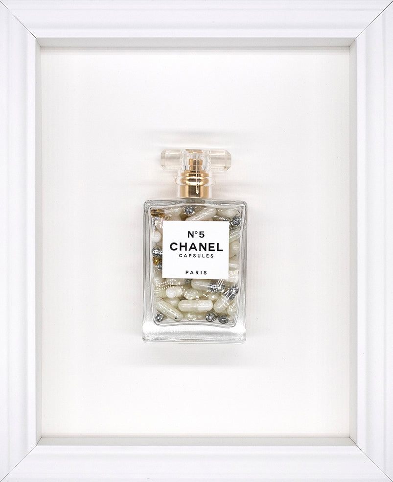 Chanel No. 5 Eau De Parfum Typography Framed Print – Artformed